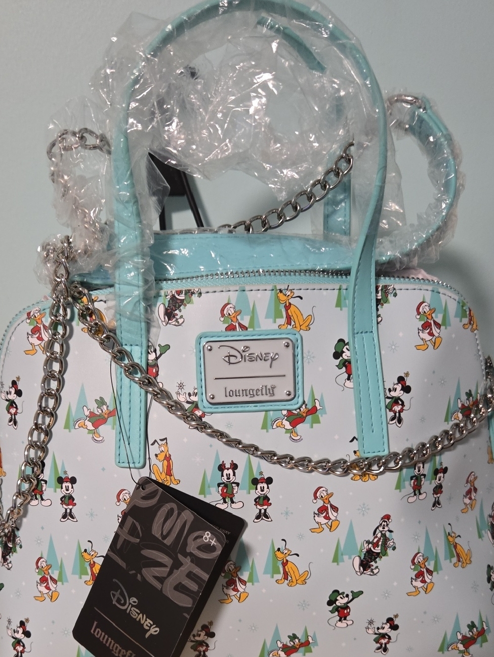 Disney Holiday 2022 Faux Leather NWTs Loungefly Crossbody. (#95) - Picture 8 of 8